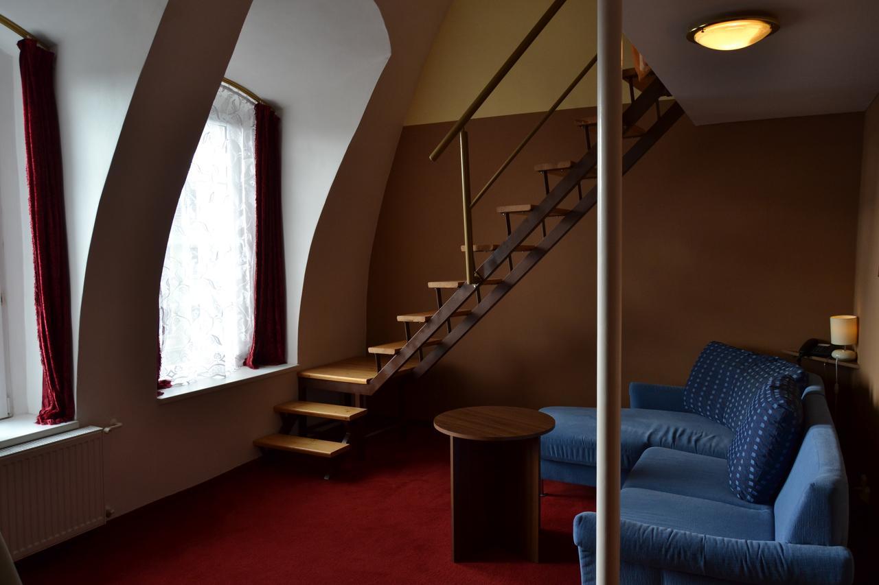 Hotel Cerny Orel Zatec المظهر الخارجي الصورة